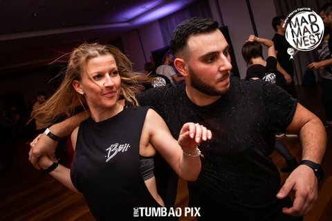 ROCKS/LATINES (SALSA,BACHATA,KIZOMBA)